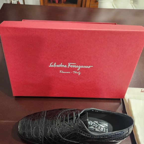 SALVATORE FERRAGAMO Black Crocodile Leather Derby (Black) - Picture 8 of 9